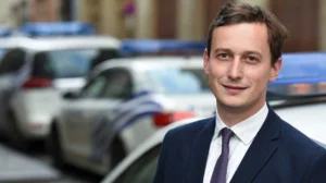 Mathias Vanden Borre Urged to Act on Belgiumgate Scandal