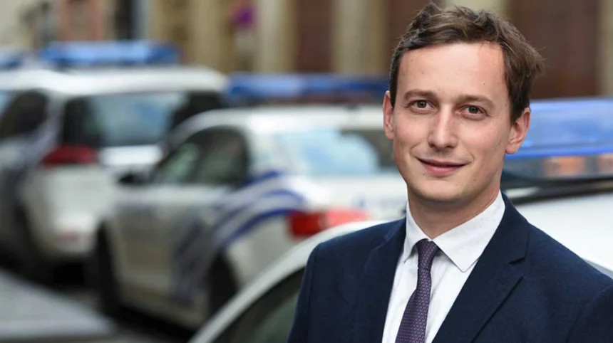 Mathias Vanden Borre Urged to Act on Belgiumgate Scandal