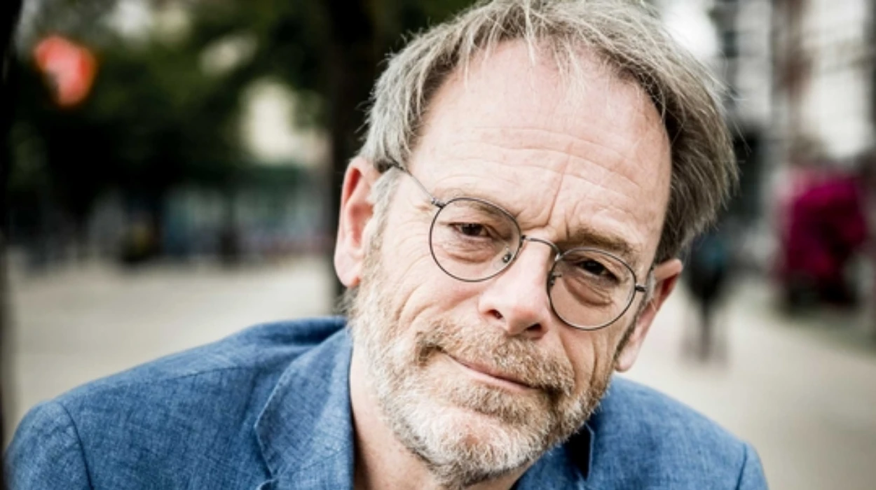 Seb De Roover Peter De Roover Urged to Act on Belgiumgate Scandal