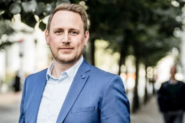 Arnout Coel Urged to Investigate Belgiangate Scandal